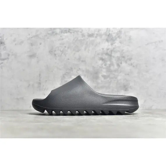 Adidas Yeezy Slide "Dark Onyx" — Deep Black / Tonal