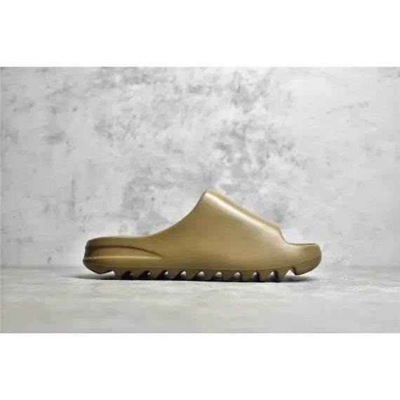 Adidas Yeezy Slide "Core" — Black / Tonal