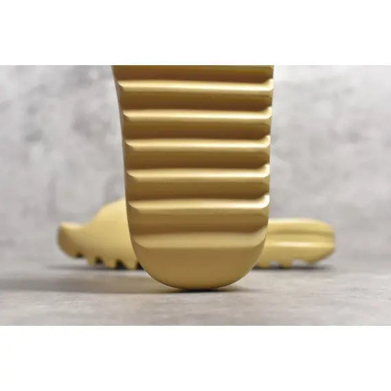 Adidas Yeezy Slide "Desert Sand" — Sand / Tonal